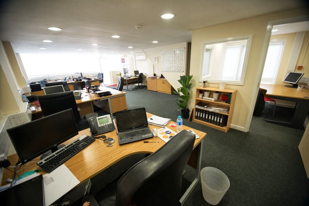 Large office to rent in Milton Keynes