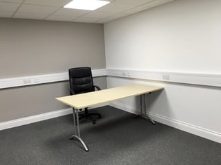 Milton Keynes iCentre 1 person office to rent Milton Keynes iCentre 1 person office to rent