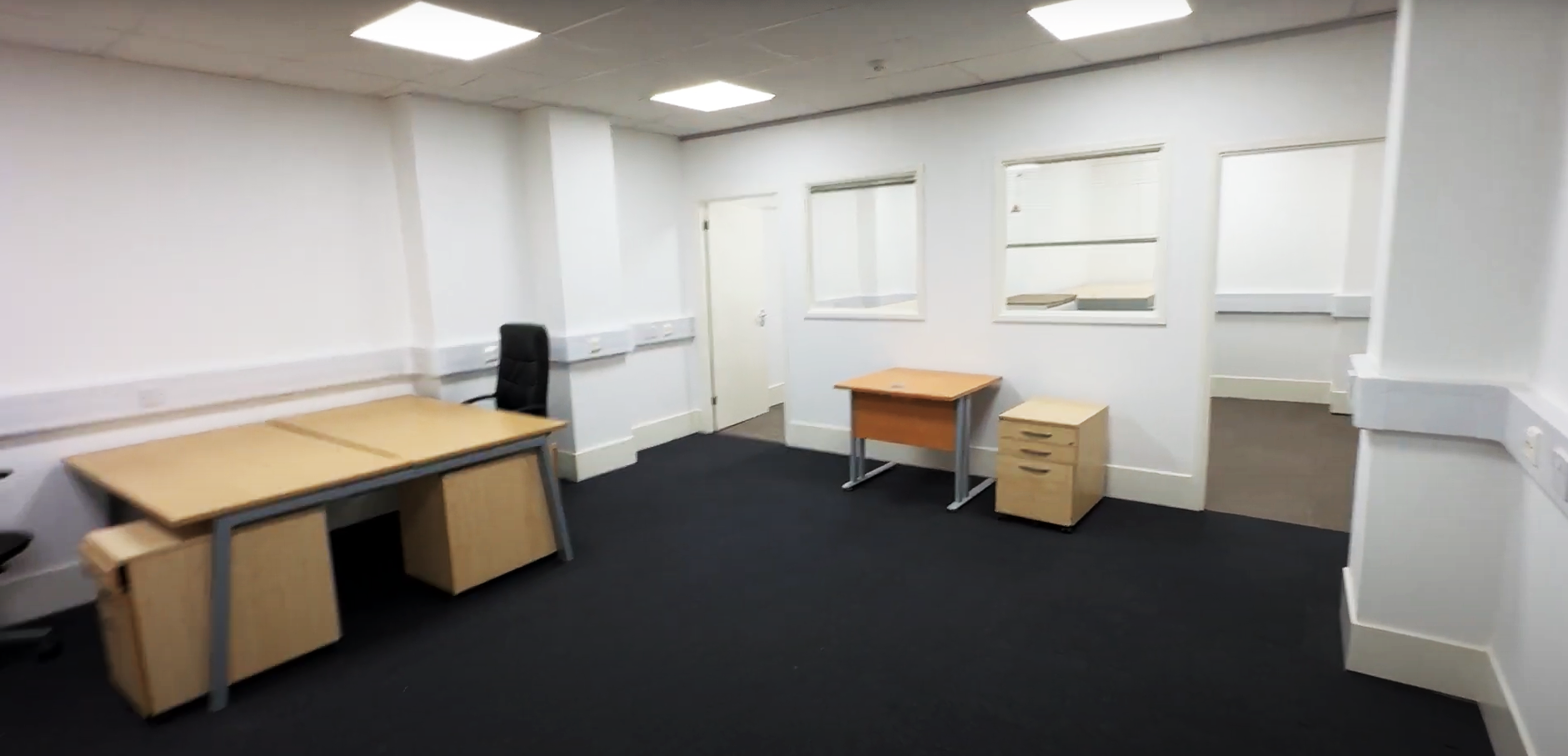 Ground floor unit with sub rooms