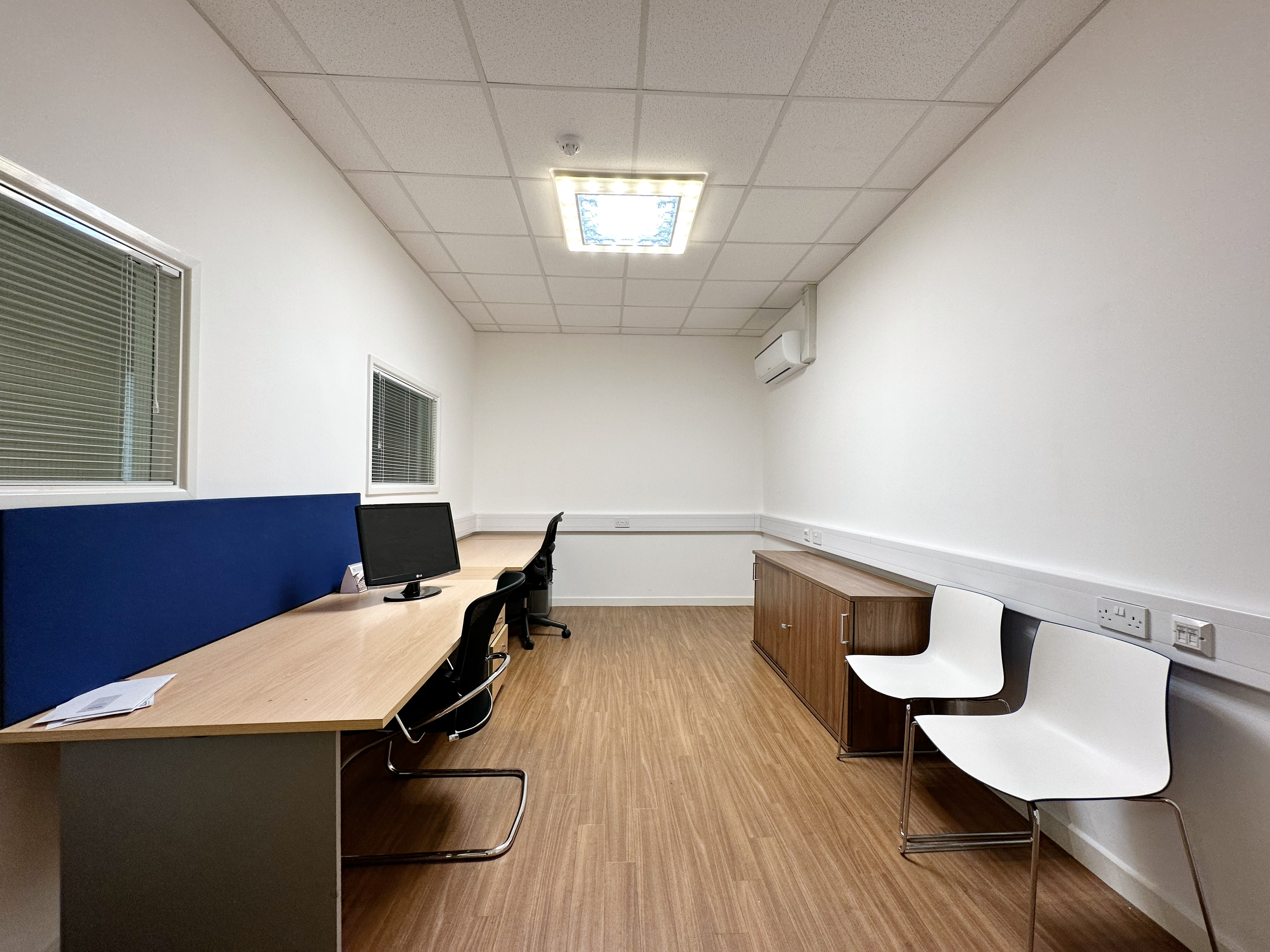 2 to 3 person office with climate control