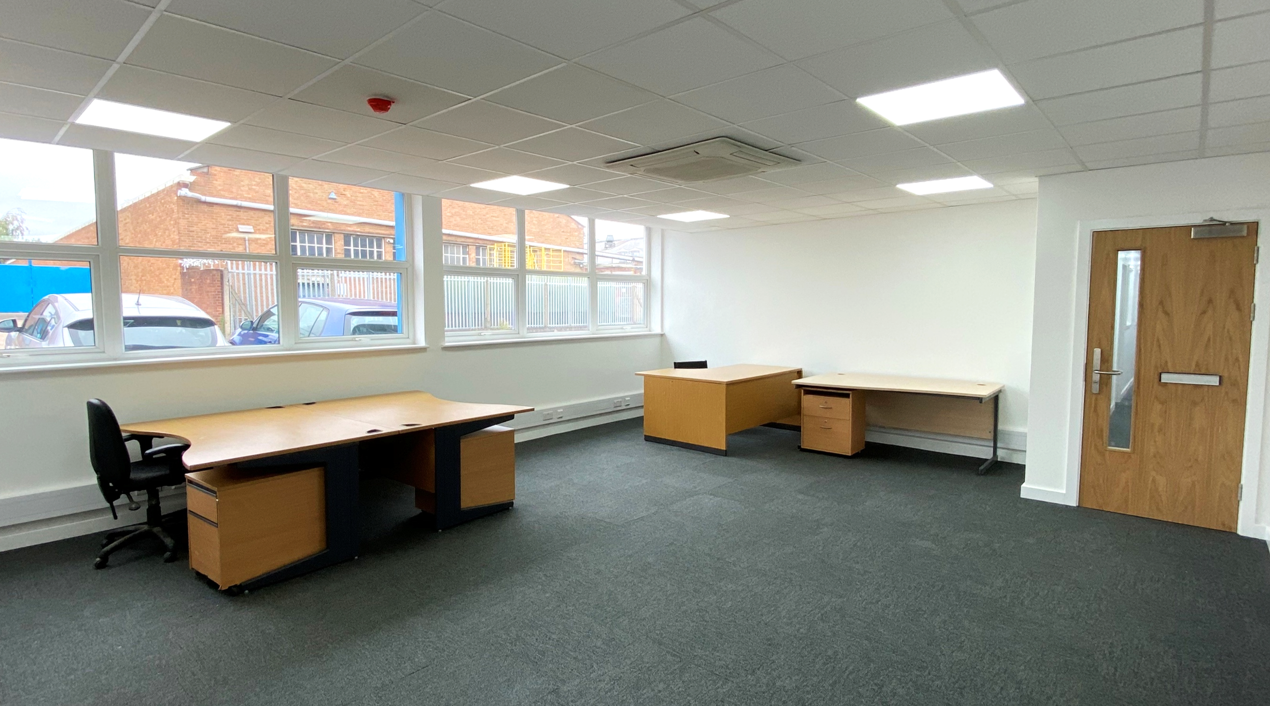 5 to 7 person office