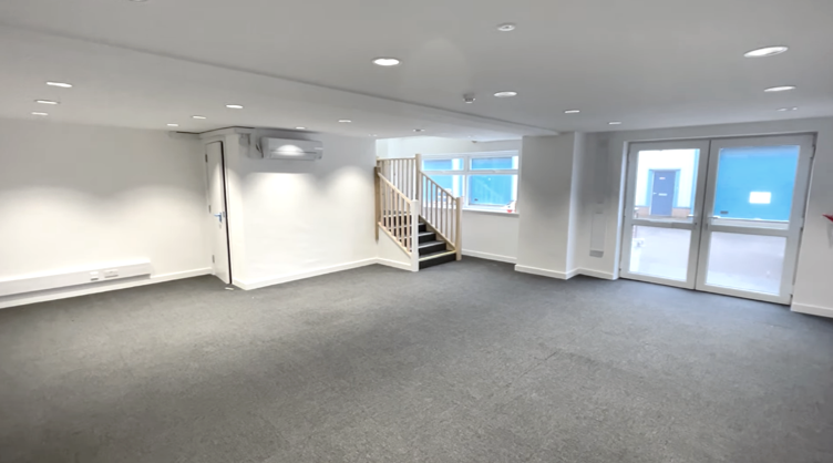 12 to 18 person office with meeting room