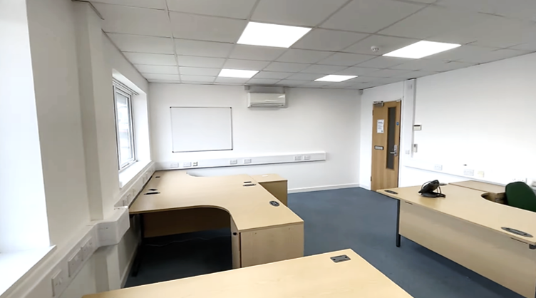 3 to 5 person office