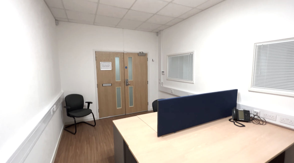 2 to 3 person office with climate control