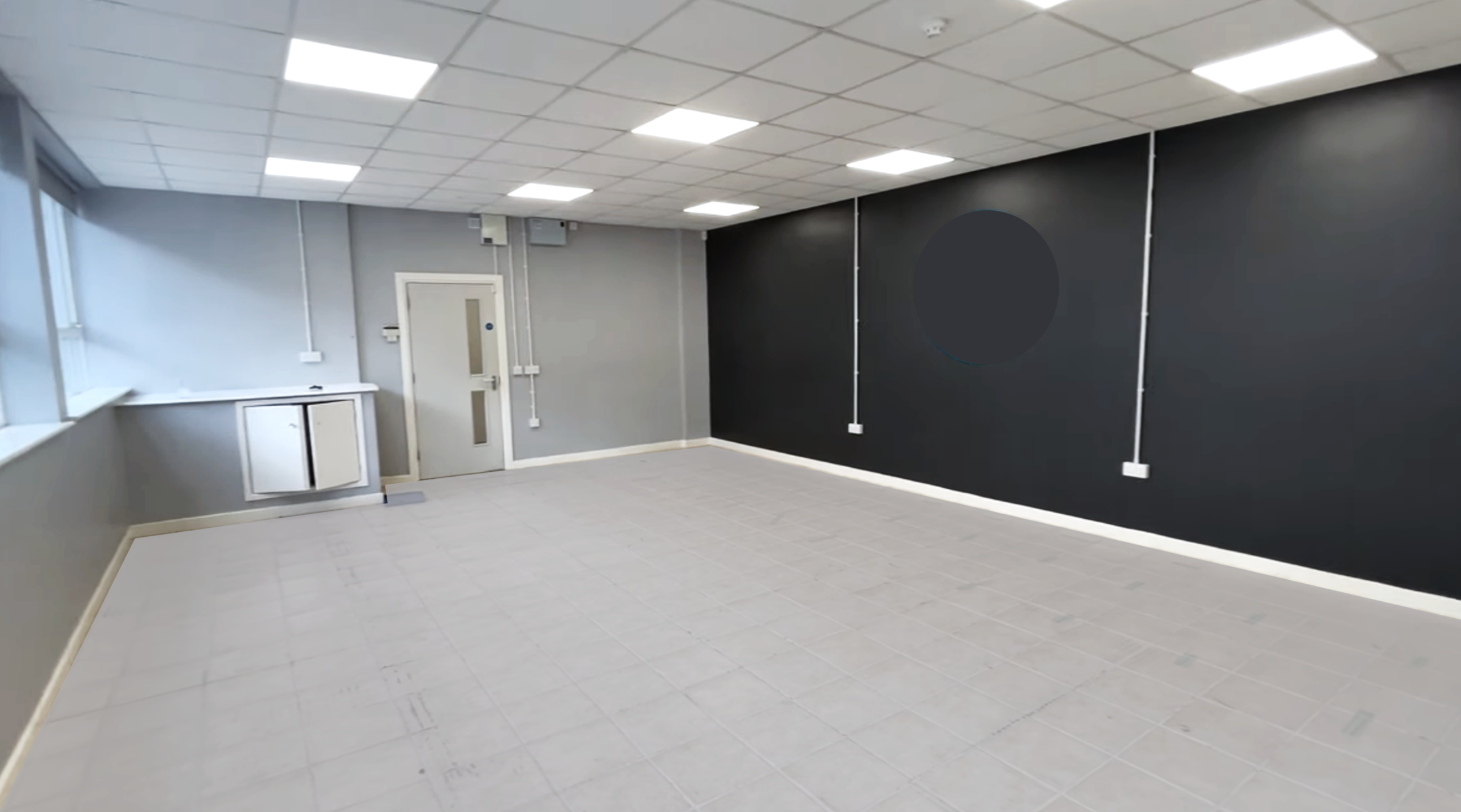 Medium studio with office