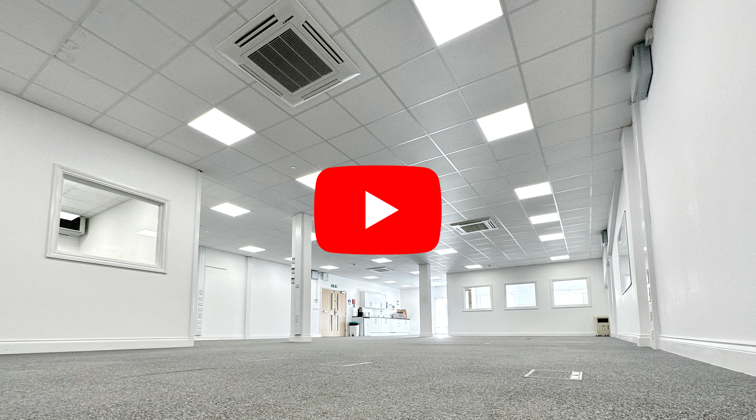 Office with windows, kitchen and 2 sub offices